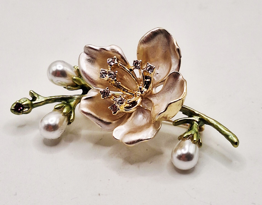 Брошь (5.5см)