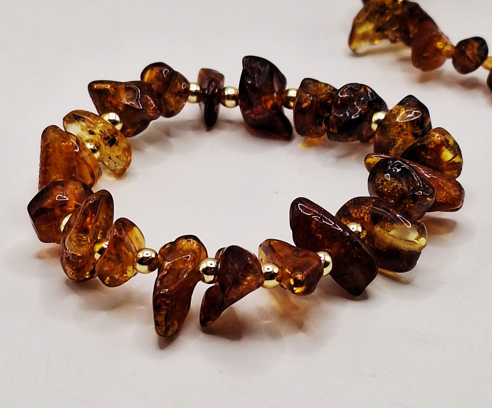 Браслет из янтаря и гематита