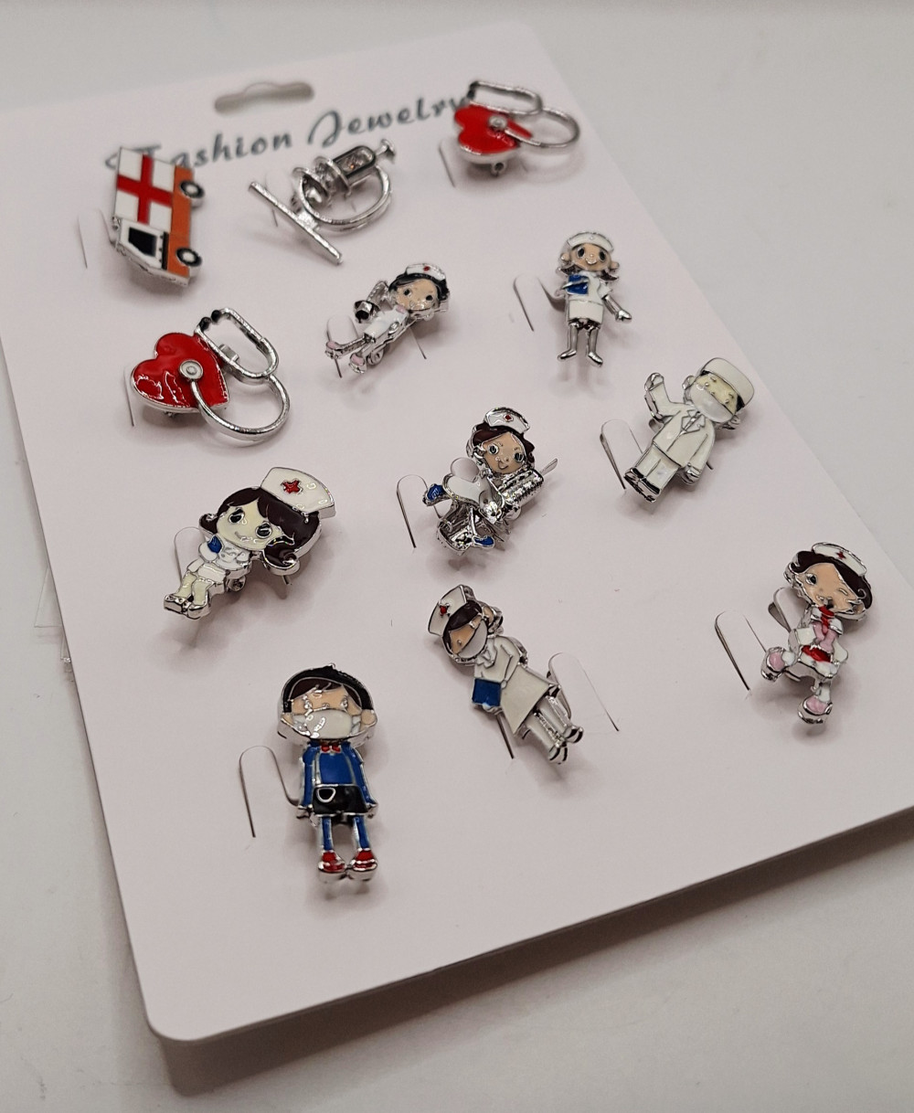 Набор брошей (12шт)