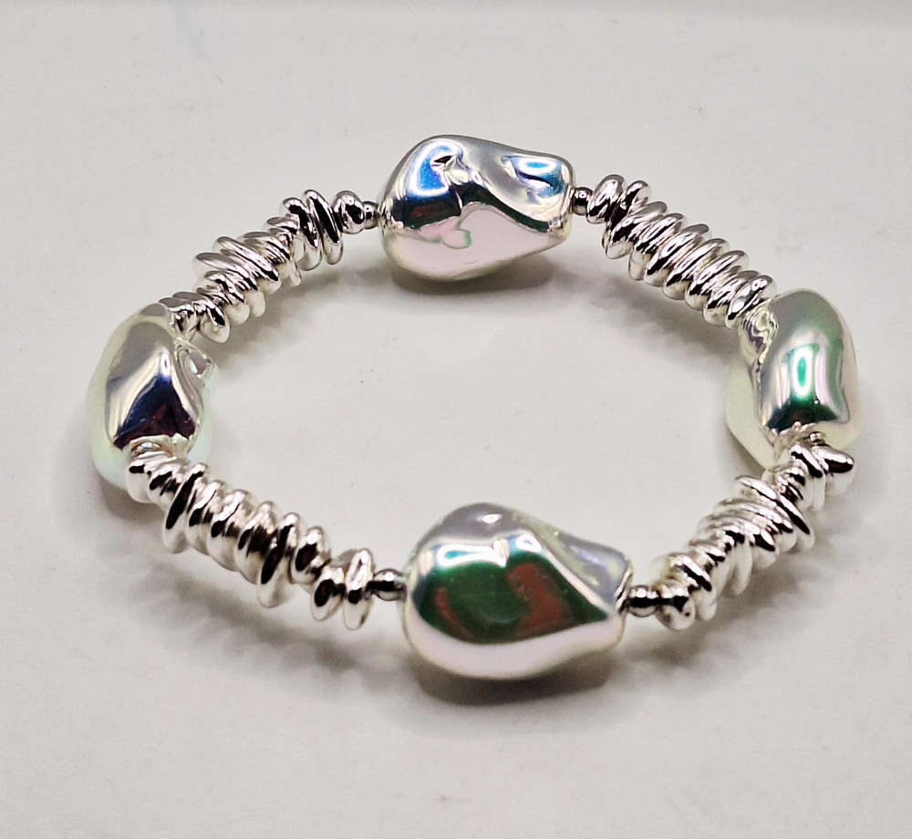 Браслет с жемчугом майорка ручная работа