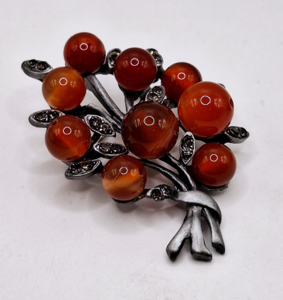 брошь с сердоликом(5.5см)