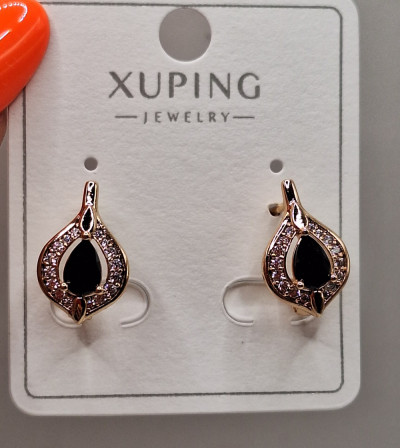 серьги(1.5см) камень черн.англ.замок